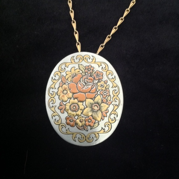 Reed & Barton Jewelry - Vintage REED & BARTON Floral Damascene Necklace